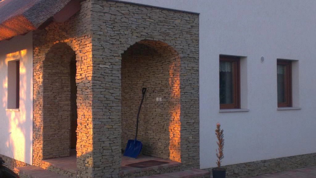 Keszthelyi kő fűrészelt mediterrán