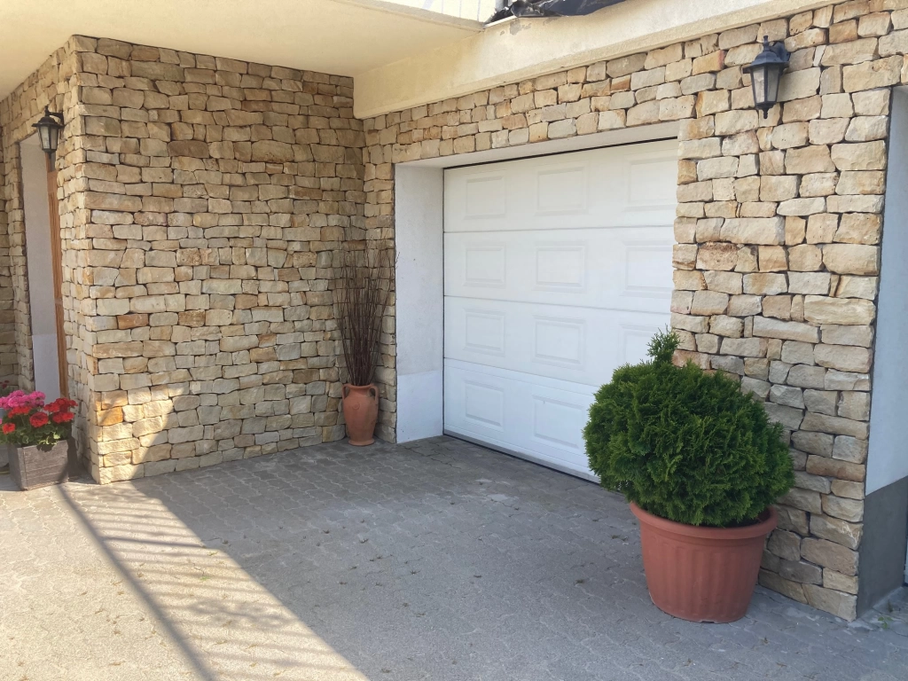 Pannon soros, vágott mediterrán