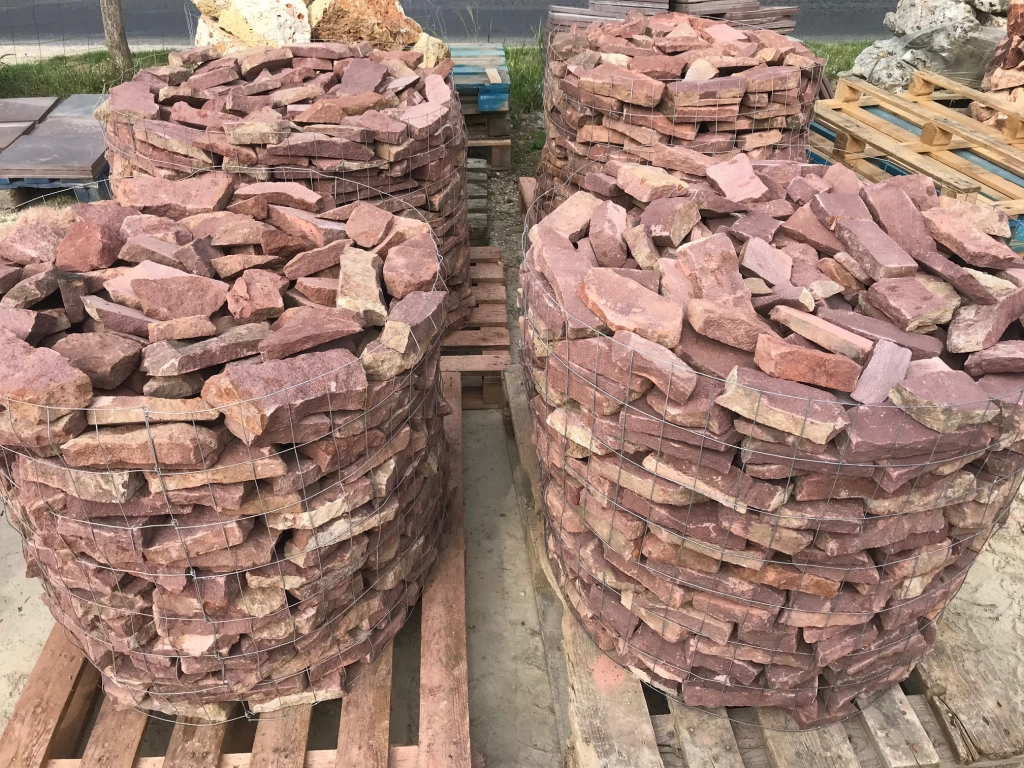 Balatoni vörös, roppantott vágott mediterrán kő