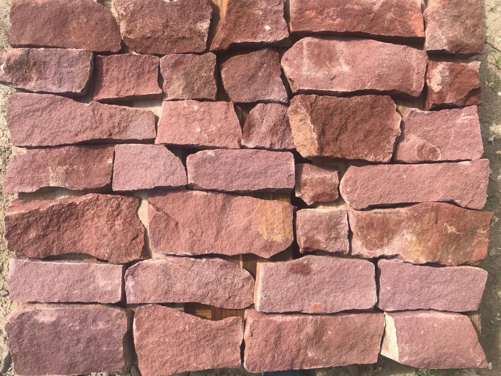 Balatoni vörös, roppantott vágott mediterrán kő