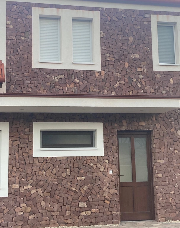 Balatoni vörös, roppantott vágott mediterrán kő