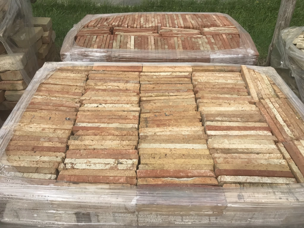 Szeletelt tégla Belső