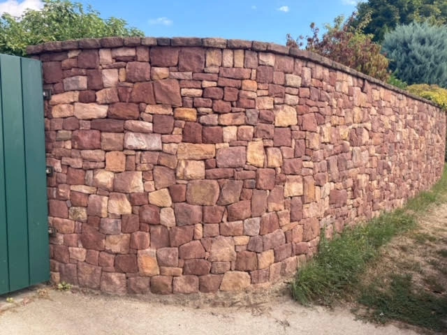 Balatoni vörös falazó kő