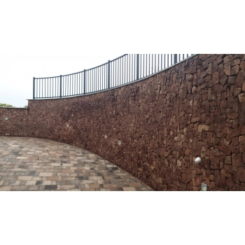 Balatoni vörös, roppantott vágott mediterrán kő