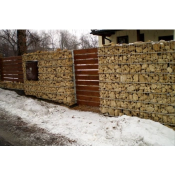 Aranyokker gabion kő