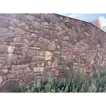 Balatoni vörös falazó kő