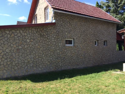 Keszthelyi hasított homokkő apró